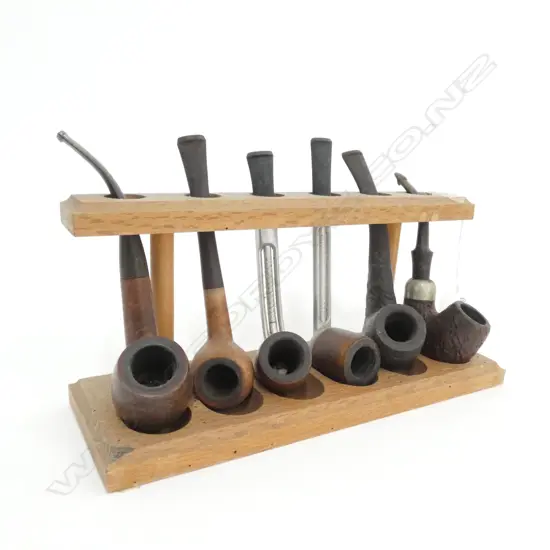 PIPE STAND WITH 6 ASST PIPES