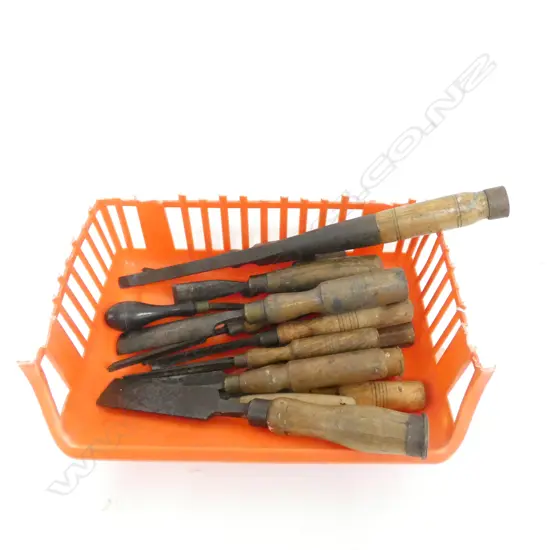 CARVING CHISELS