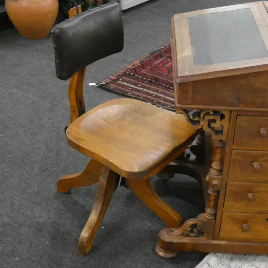 VINTAGE INDUSTRIAL-STYLE OAK OFFICE CHAIR