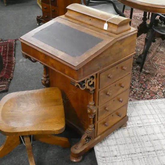 VICTORIAN WALNUT VENEER DAVENPORT...
