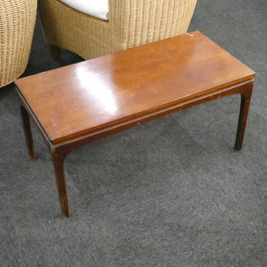 MID CENTURY MAHOG COFFEE TABLE - SCRATCHES & WEAR REQ. ATTENTION