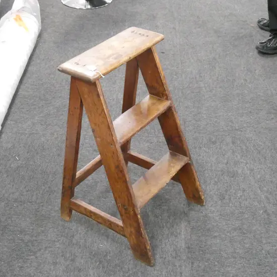VINTAGE STEP LADDER H.710mm