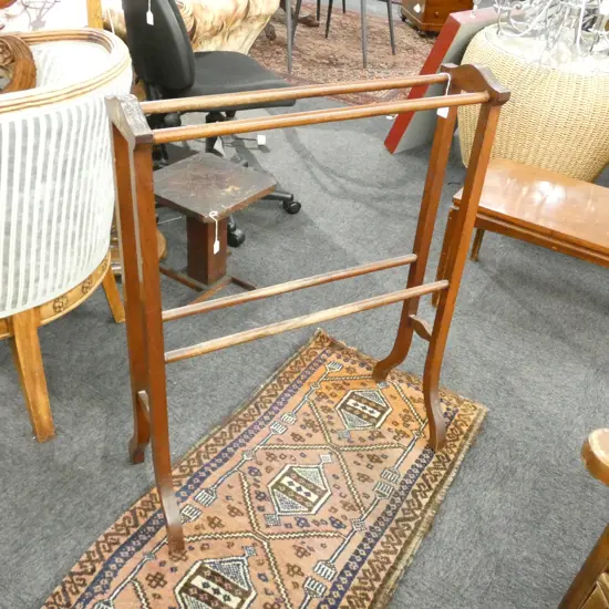 VINTAGE TOWEL RAIL W.710mm H.900mm