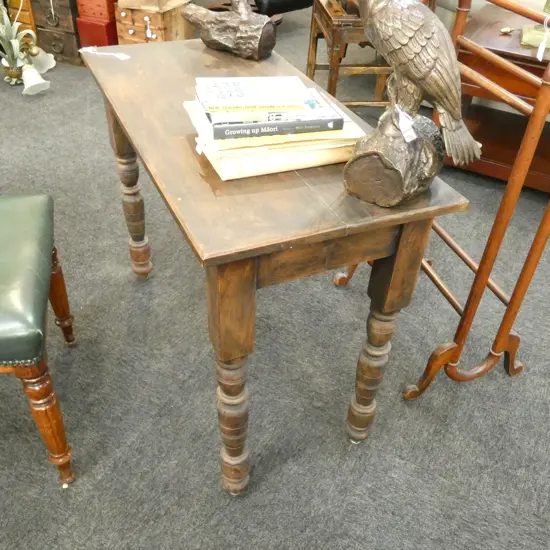 ANTIQUE HALL TABLE TURNED LEGS