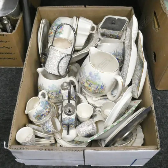 BOX LOT LANDCASTER SANDLAND 'IN AN OLD WORLD GARDEN' DINNER SERVICE + ASST PCES 