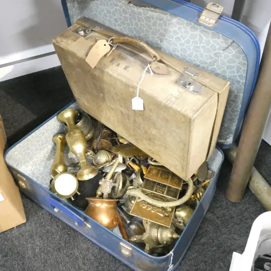 SUIT CASE OF ASST BRASS AND COPPER+ SUIT CASE