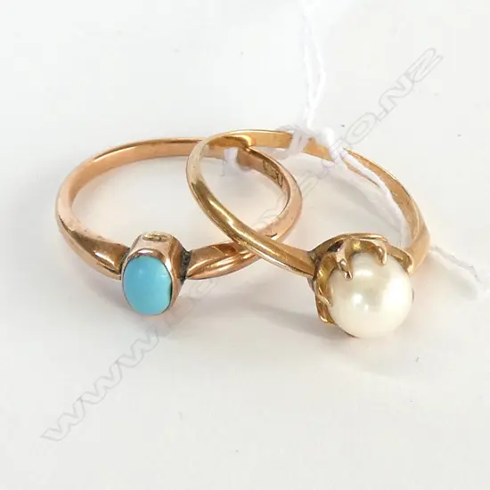 9CT GOLD PEARL RING + 9ct GOLD TURQUOISE RING TOTAL 4.3gm