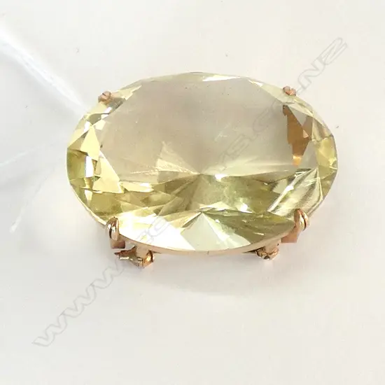 LARGE CITRINE(?) STONE BROOCH SET IN SILVER GILT