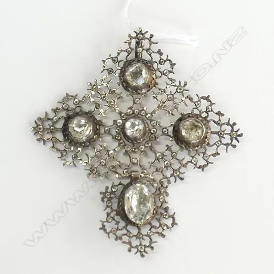 GEORGIAN SILVER AND PASTE CRUCIFORM PENDANT