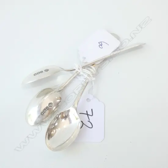 THREE BOTTOM MARKED SILVER COFFEE SPOONS, SHEFFIELD 1918, WILLIAM HUTTON & SONS 33 GRAMS