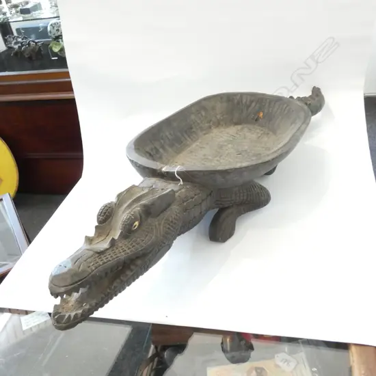VINTAGE CEREMONIAL BOWL IN THE FORM OF A CROCODILE; LOWER SEPIK RIVER PNG 950MM L