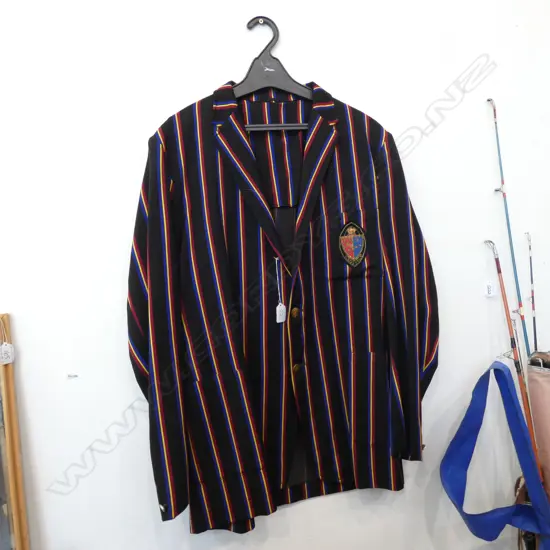 KING'S COLLEGE BLAZER, VINTAGE EMBROIDERED BADGE TO POCKET