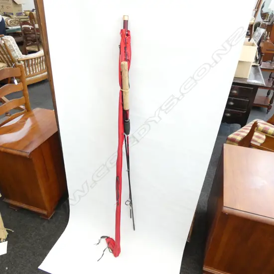 2 PCE KILWELL CUSTOMLINE 9'6'' PLUS SIGMA CIRRUS SHAKESPEARE GRAPHITE COMPOSITE '7'0'' SPINNER ROD