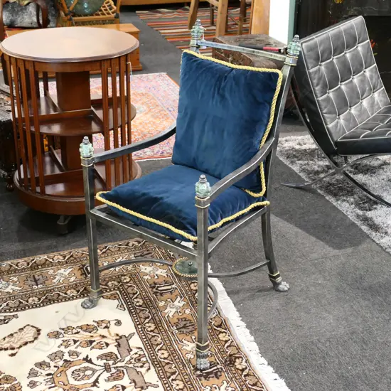 ROMAN SYLE IRON CHAIR