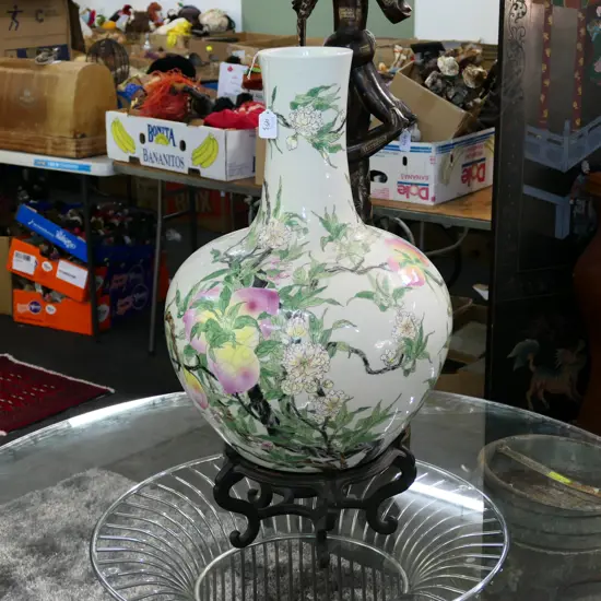 CHINESE BOTTLE VASE DECORATED WITH PEACHES, QING QIANLONG SEAL MARK, WITH OLD BLACKWOOD STAND. H.520mm