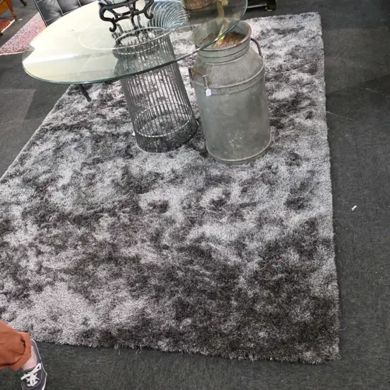 CONTEMPORARY GREY RUG