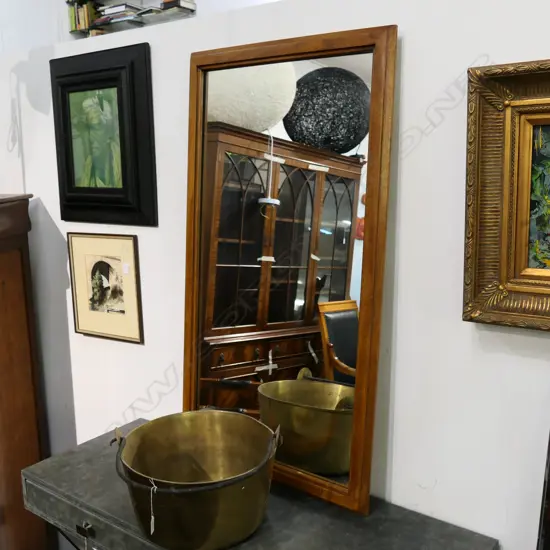 OAK FRAMED WALL MIRROR 1180 MM