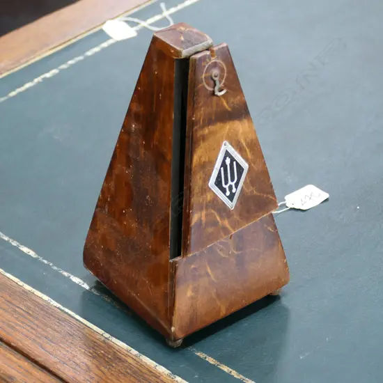 VINTAGE METRONOME PRYAMID FORM