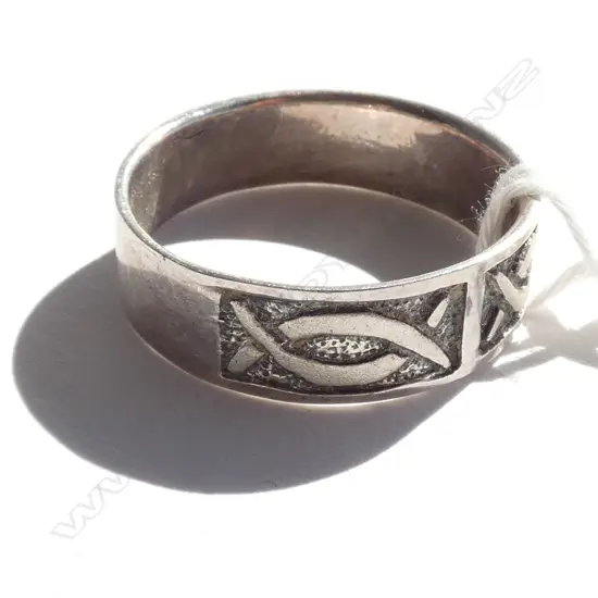 SILVER BAND RING ARCHIBALD KNOX TYPE DECOTRATION
