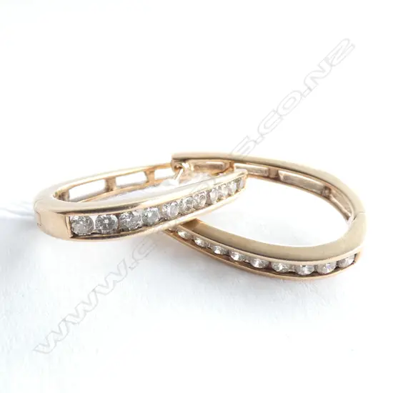 (19188) 10CT GOLD HOOP DIAMOND 0.50CT TDW EARRINGS