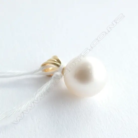 (18623) 18CT LGE CULTURED PEARL PENDANT 10mm DIA