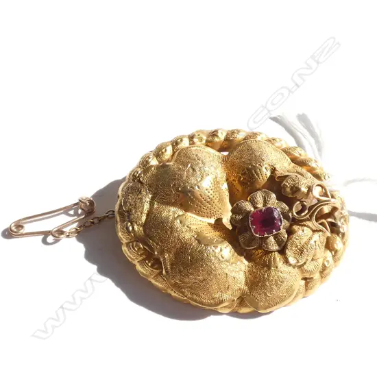 15CT ANTIQUE GOLD BROOCH 6.95gms
