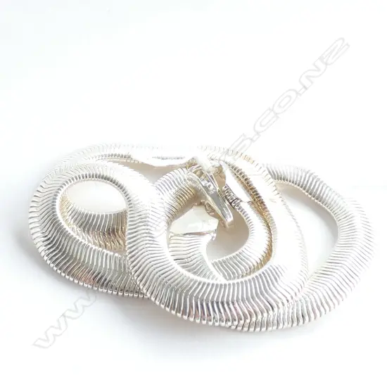 (19684) SILVER MODERNIST SMOOTH LINK NECK CHAIN 