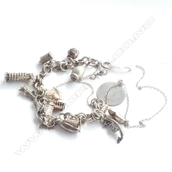 (19495) SILVER CHARM BRACELET + SIl. DISC PENDANT ON CHAIN