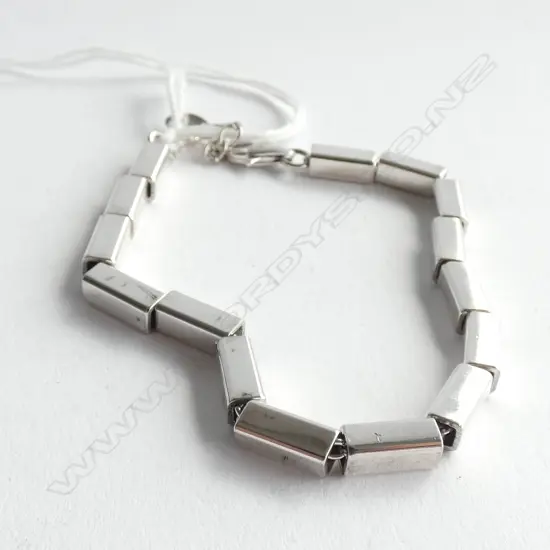 FANCY SILVER LINK BRACELET 14gm