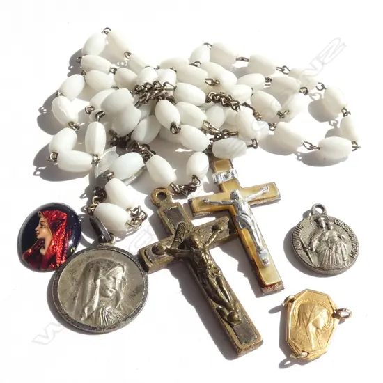 ROSARY & RELIGIOUS PENDANTS