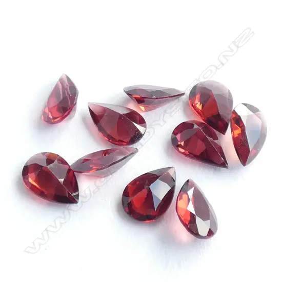 12.5CT FACETED GARNETS 10 PEAR STONES
