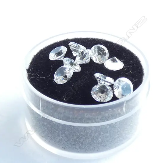 10 CZ STONES