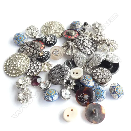 GOOD COLLECTION OF BUTTONS INCLUDING TWO SILVER
