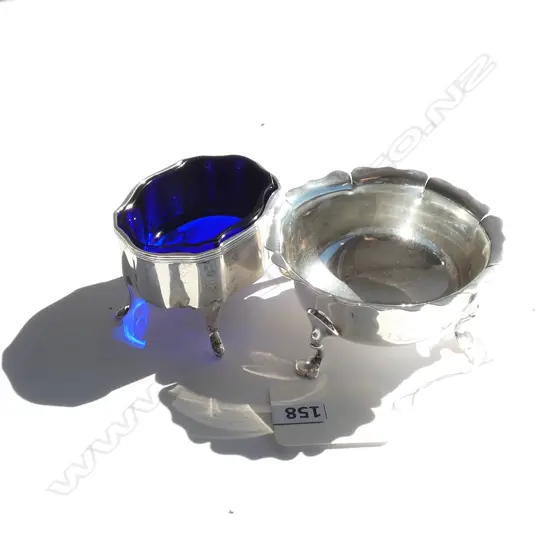 SILVER SALT w BLUE GLASS LINER (B'HAM 1906) & SILVER NUTBOWL (CHESTER 1905) 115gm excl glass
