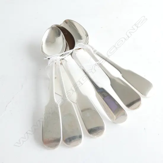 6 SILVER TEASPOONS.FIDDLE  PATTERN, VARIOUS DATES & MAKERS. 1845, 1792, 1823. 146gm