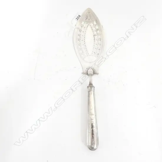 GEORGIAN STG SILVER SERVER WITH ARMORIAL L 1792 MAKER SOLOMAN HOUGMAN