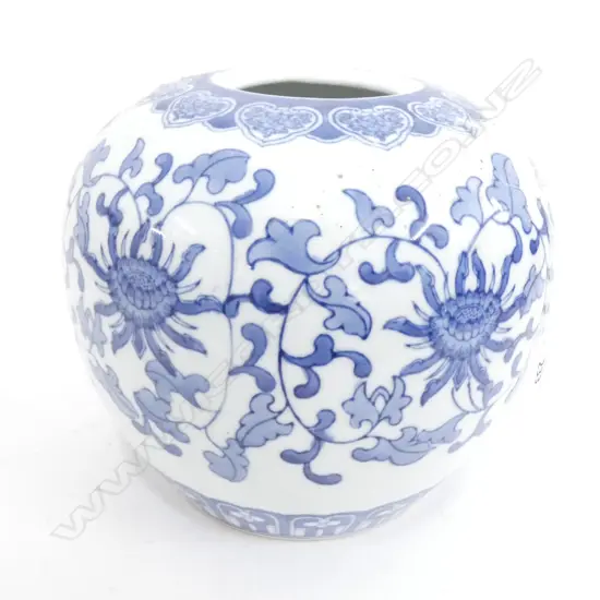 ORIENTAL HAND PAINTED B/W  VASE H.225mm