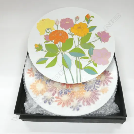 PR LG ROSENTHAL STUDIO LINE WALL PLATES DIA 330MM (ONE IN BOX)
