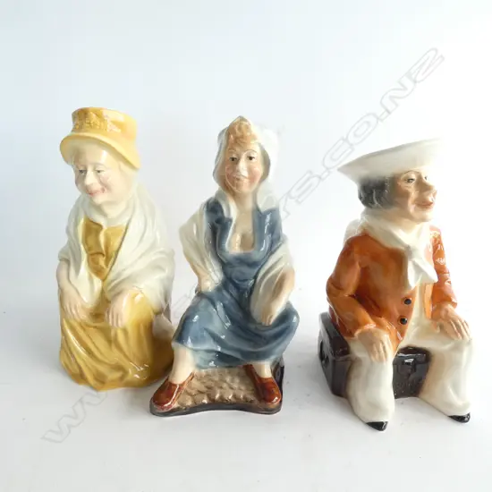 3 KINGSTON POTTERY CHARACTER JUGS H.260MM