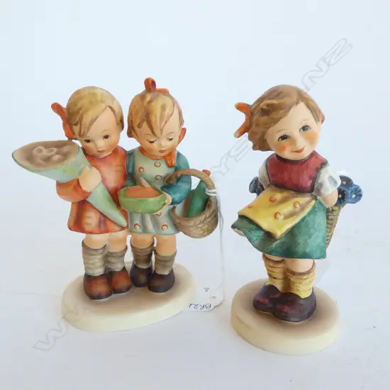 PR HUMMEL FIGURINES; #52 GOING TO GRANDMA'S & #377 BASHFUL H. 120MM