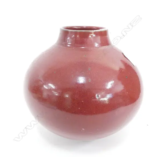 LARGE RED GLAZED VASE 240MM X 260MM DIA.
