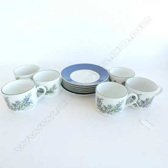 12 PCE R/WORCESTER CUP & SAUCER SET