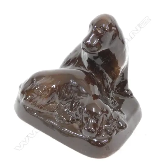 RARE ALL BROWN CROWN LYNN DOG PAIR #172