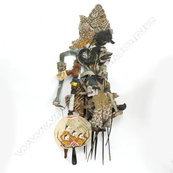 LOT ASST BALINESE SHADOW PUPPETS H 1000 MM