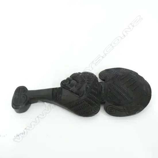 MAORI CARVED WOODEN CLUB L 340 MM