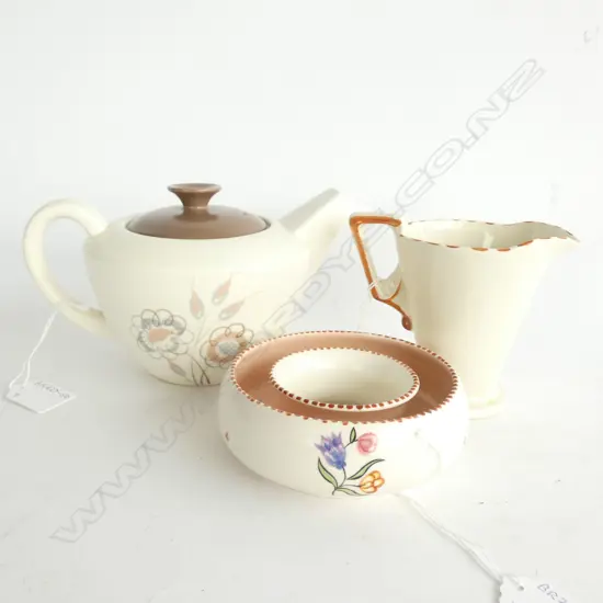 BURLEIGH WARE JUG/POOLE TEAPOT/POOL TROUGH