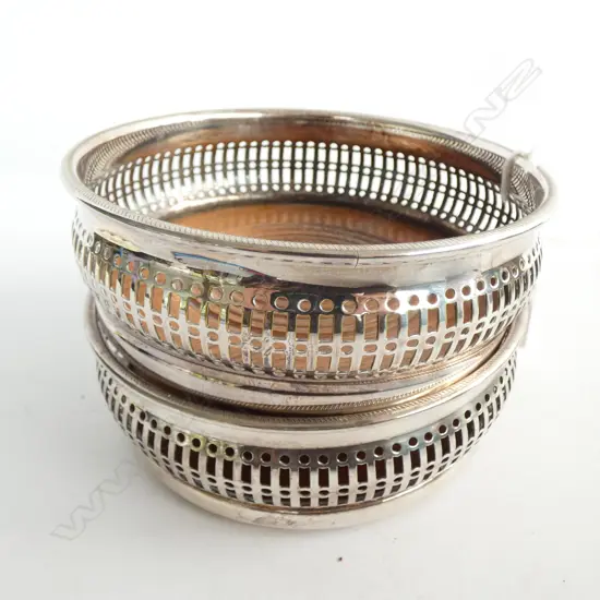 PR QUALITY SILVER PLATE BOTTLE COASTERS OAK BASES Dia.145mm