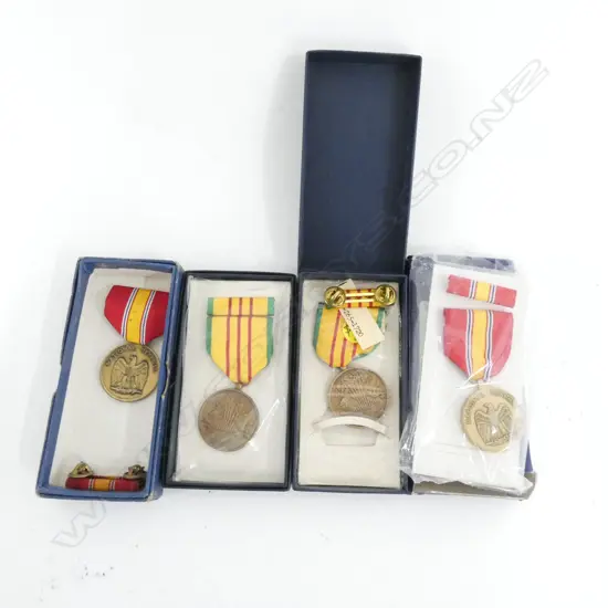 BAG 4 MILITARY MEDALS; 2x VIETNAM, 2x NATIONAL DEFENCE