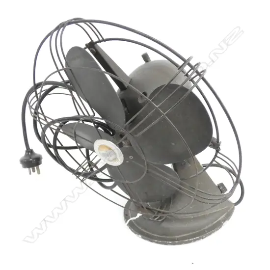 VINTAGE ENGLISH 12'' REVO AERMASTER FAN WORKING