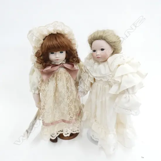 2 BISQUE PORCELAIN HEADED DOLLS BY PAULINE LILLIANE H 440 MM